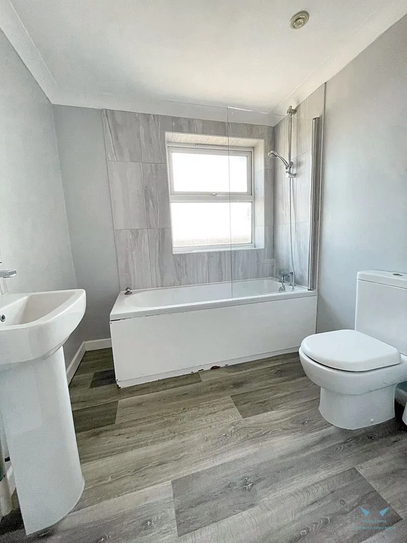 Parkstone, Poole BH12 4LS, photo 3