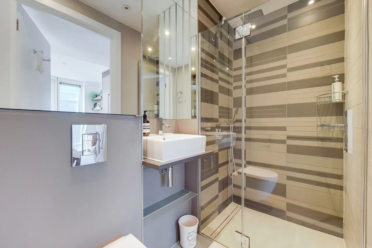 30 Avantgarde Tower, 1 Avantgarde Place, London, photo 7