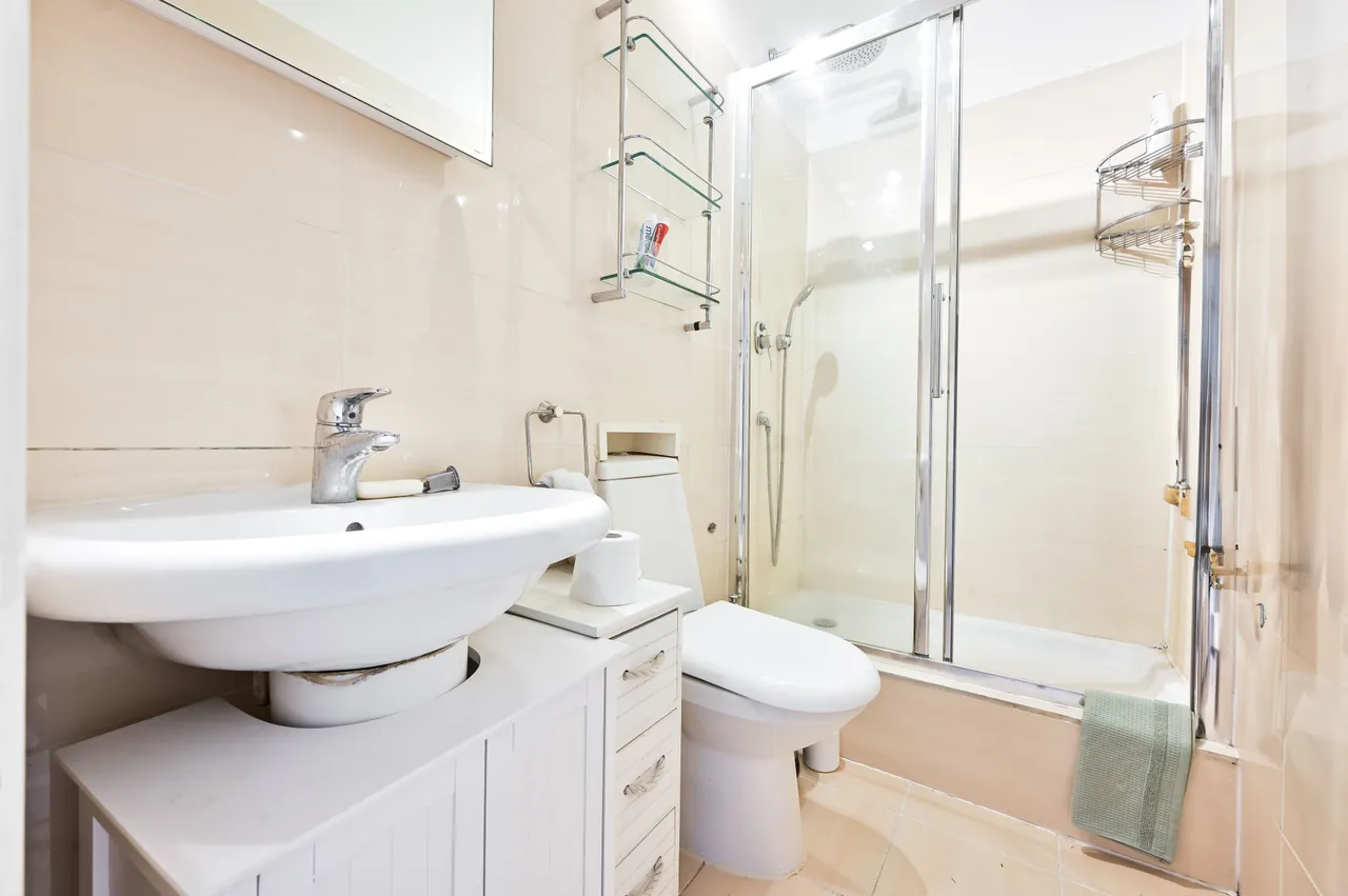 First Floor, 18 Finborough Road, London, photo 5