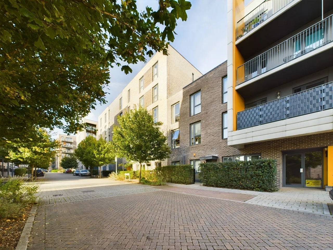 Guardian Avenue, London, NW9, photo 17