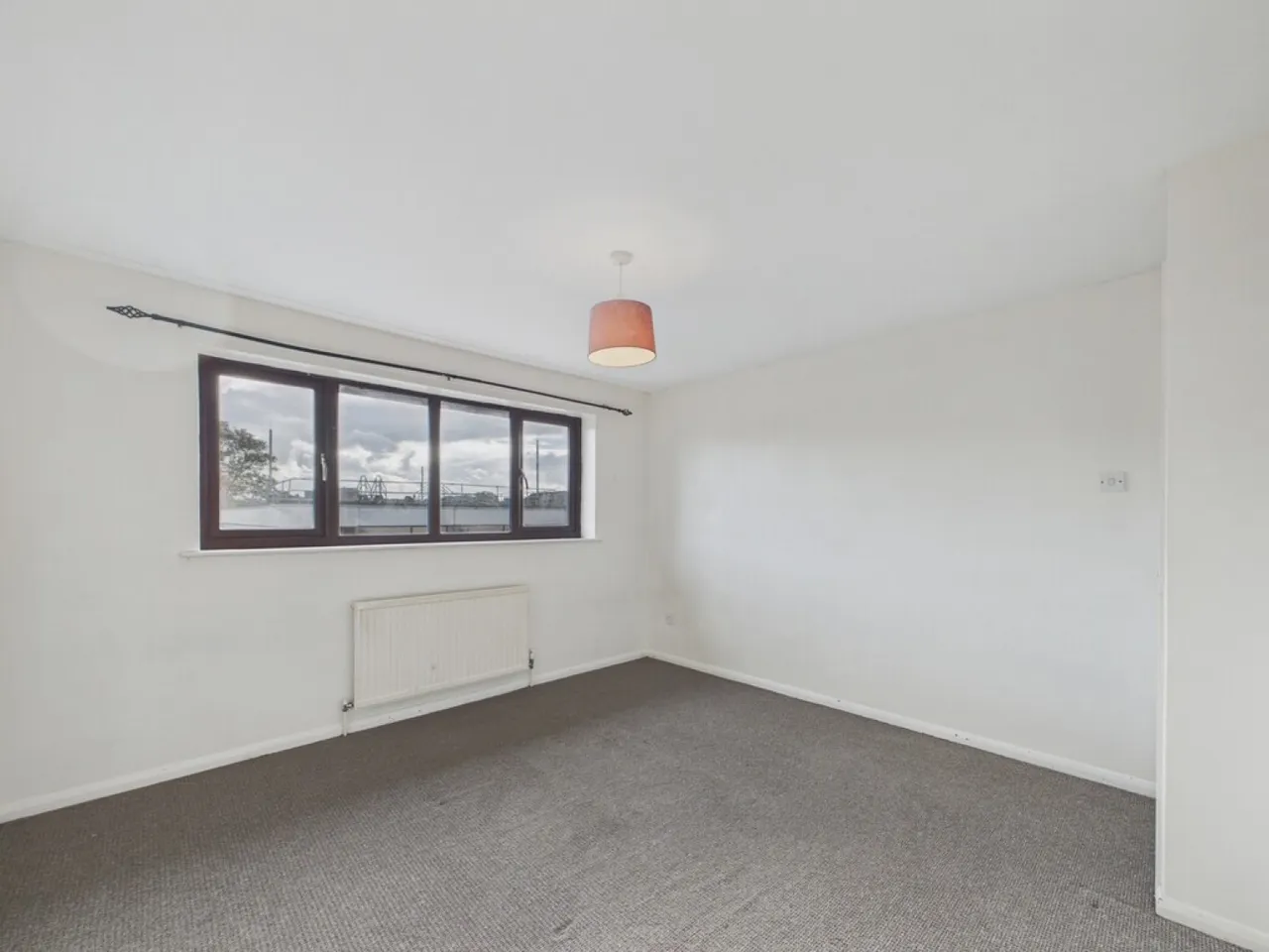 Holland Road, Old Whittington, S41, photo 11