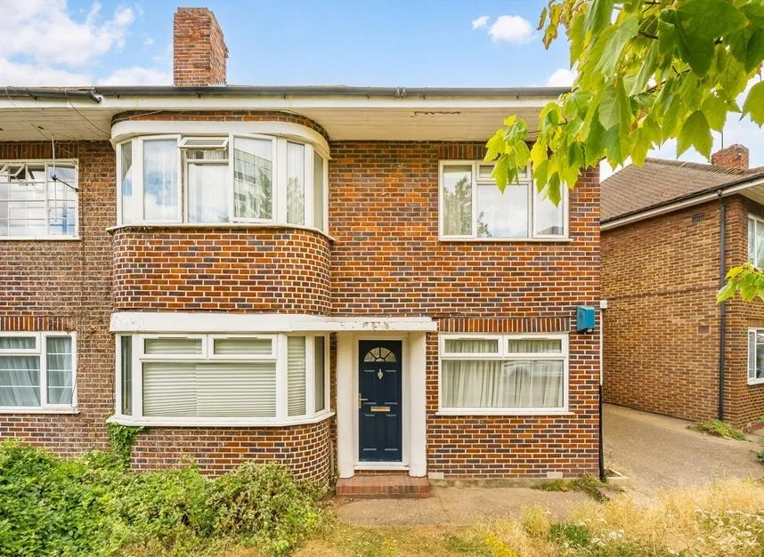 2 bed flat for sale — Grove Crescent, Kingston Upon Thames, KT1