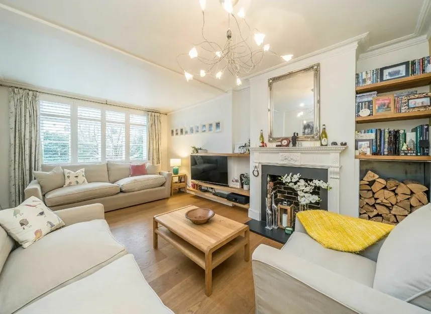 Halliford Road, Shepperton, TW17, photo 2