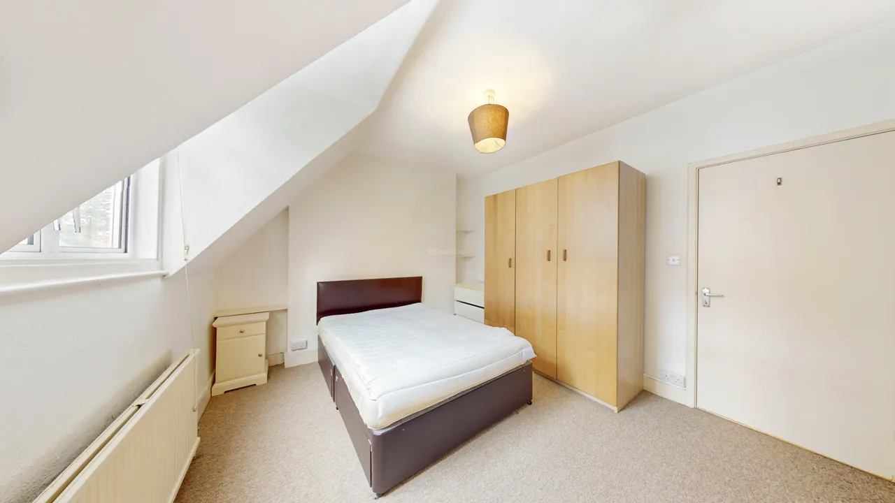 Woodchurch Road, NW6, photo 7