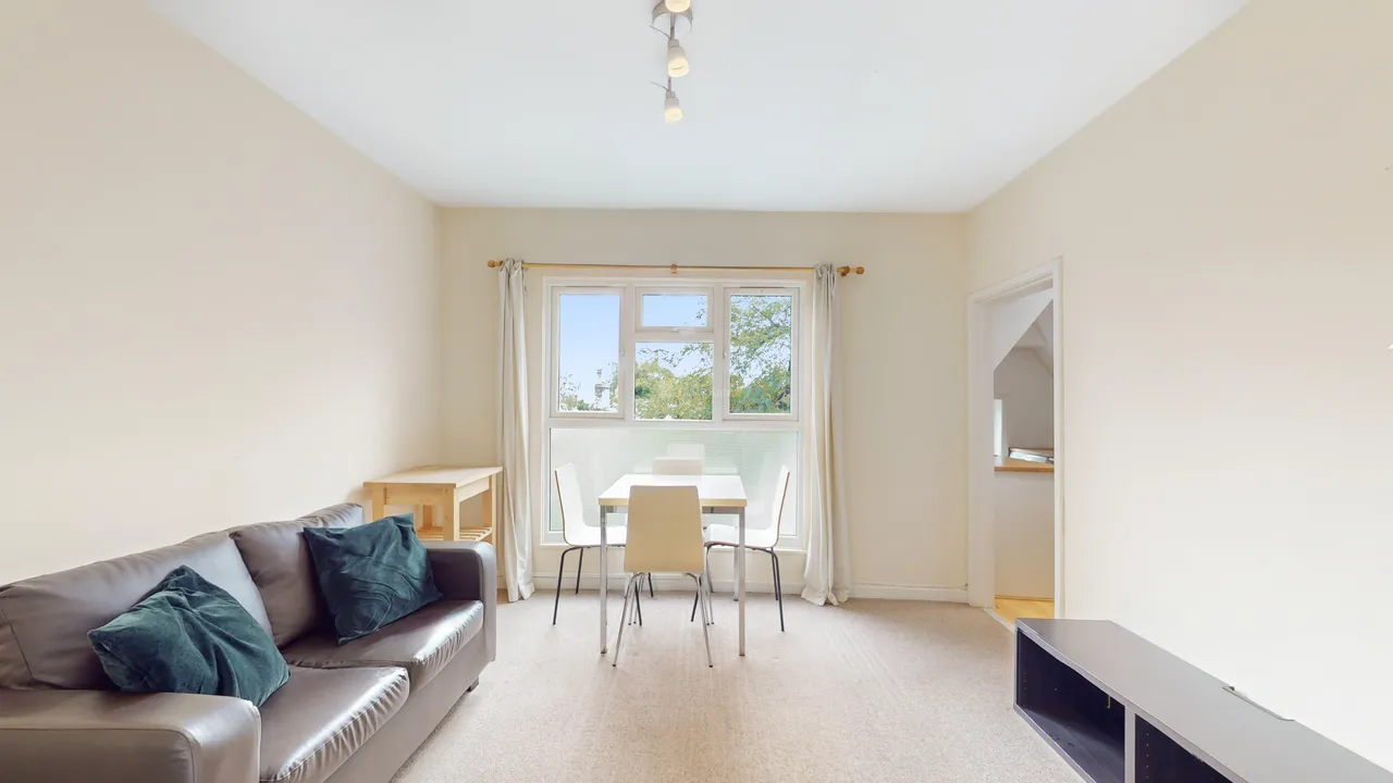 1 bed flat for sale, Woodchurch Road, NW6