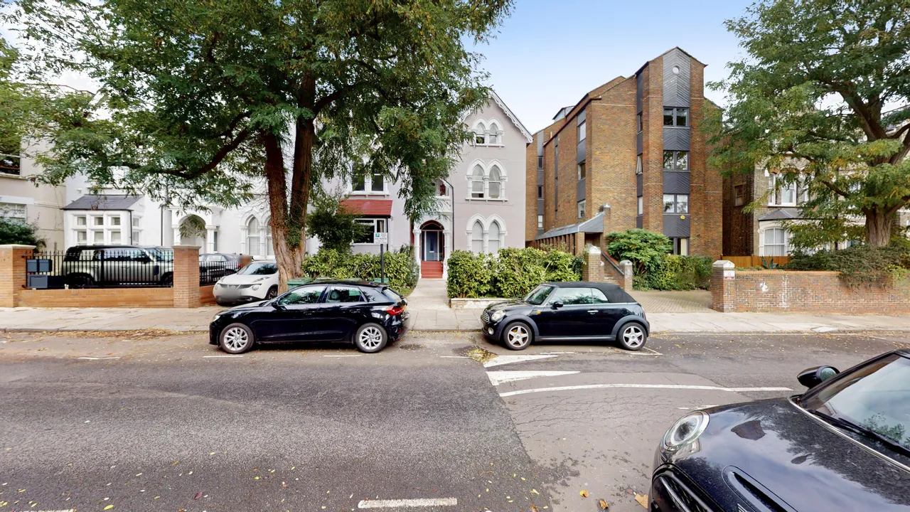 Woodchurch Road, NW6, photo 11