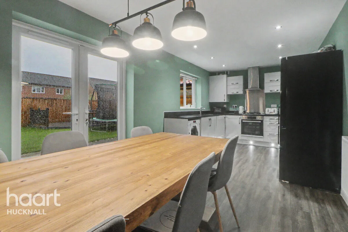 Bellman Close, Nottingham, NG15, photo 7