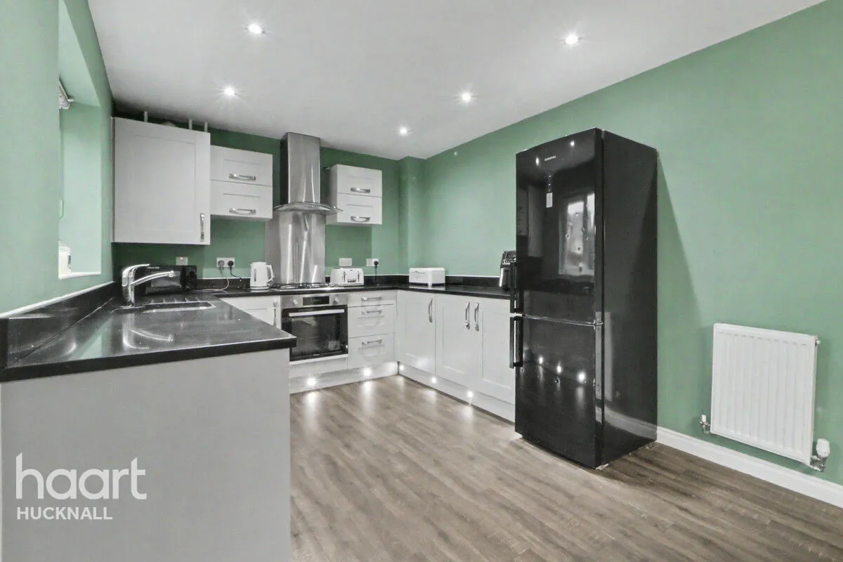 Bellman Close, Nottingham, NG15, photo 3