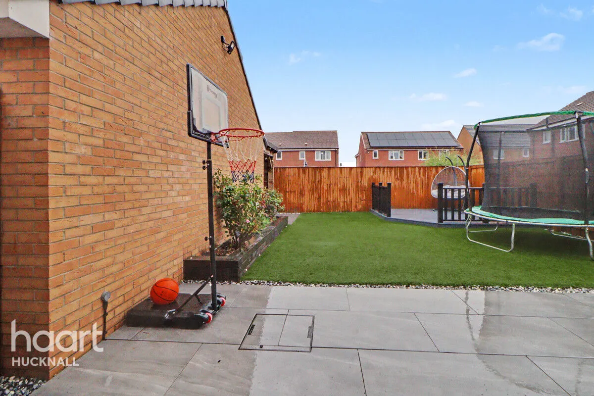 Bellman Close, Nottingham, NG15, photo 17