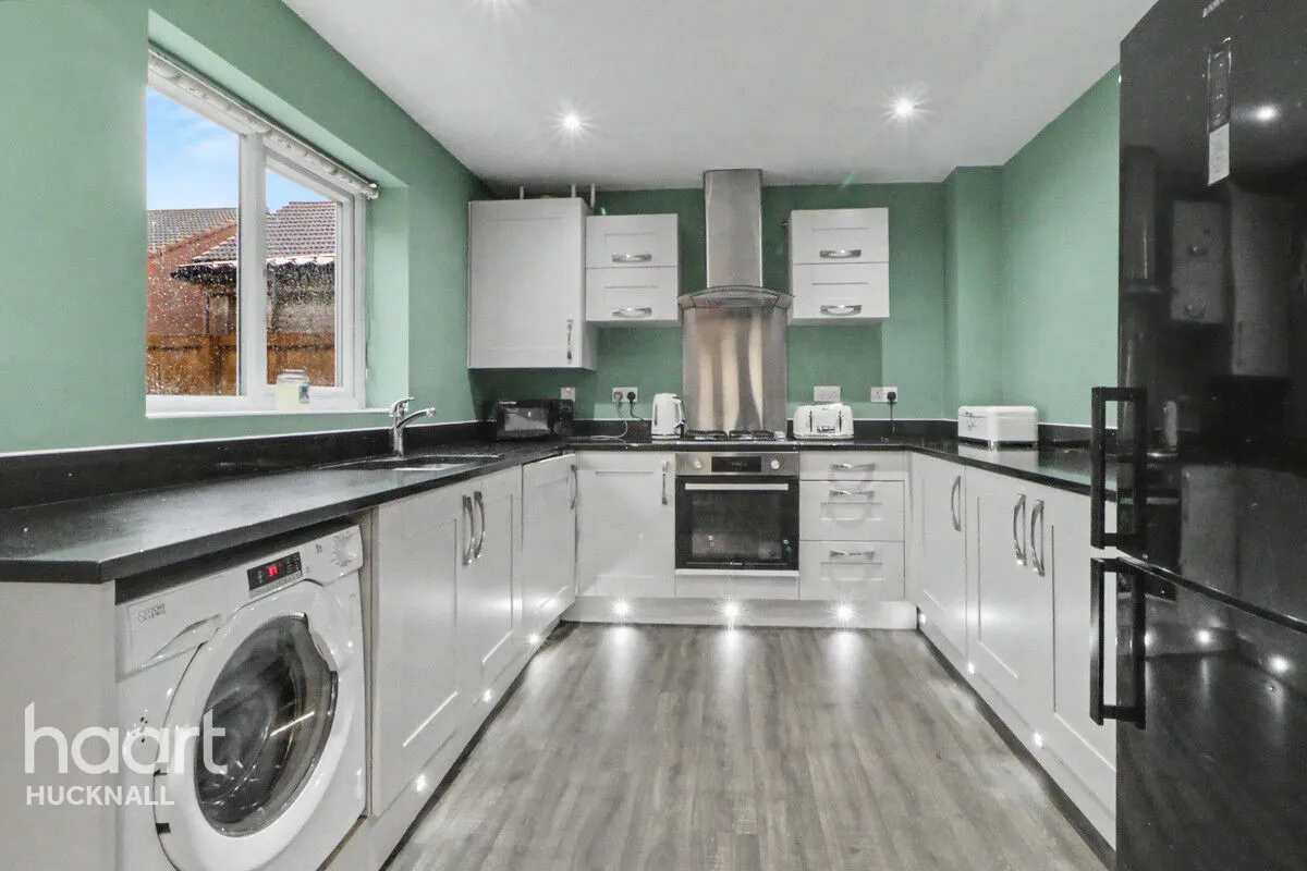 Bellman Close, Nottingham, NG15, photo 8