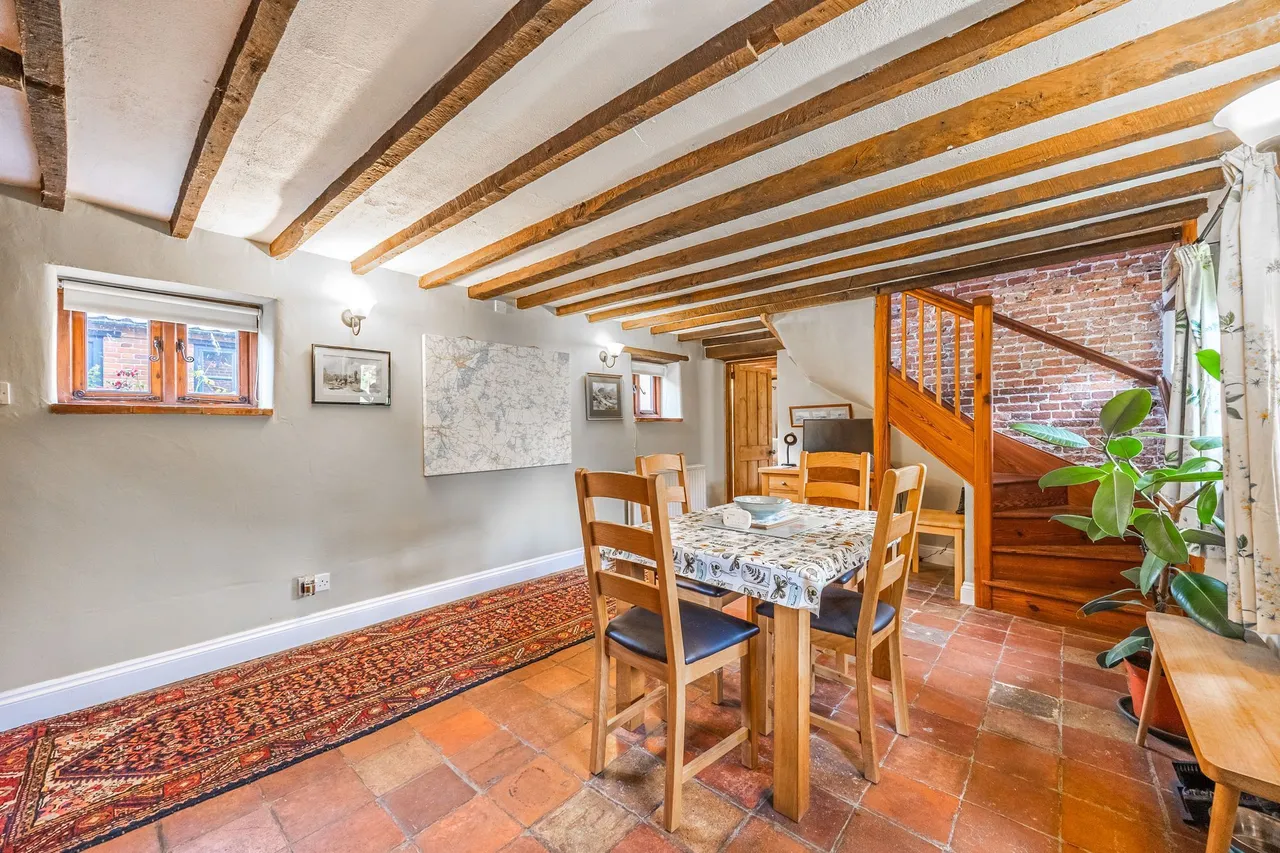 Characterful Cottage in Plumstead Green, photo 4