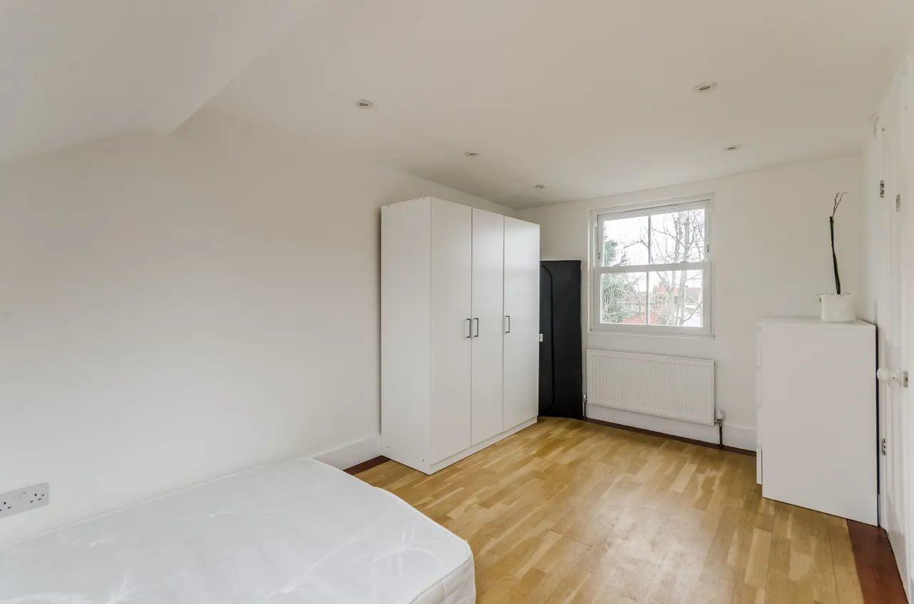 London, SE25, photo 3