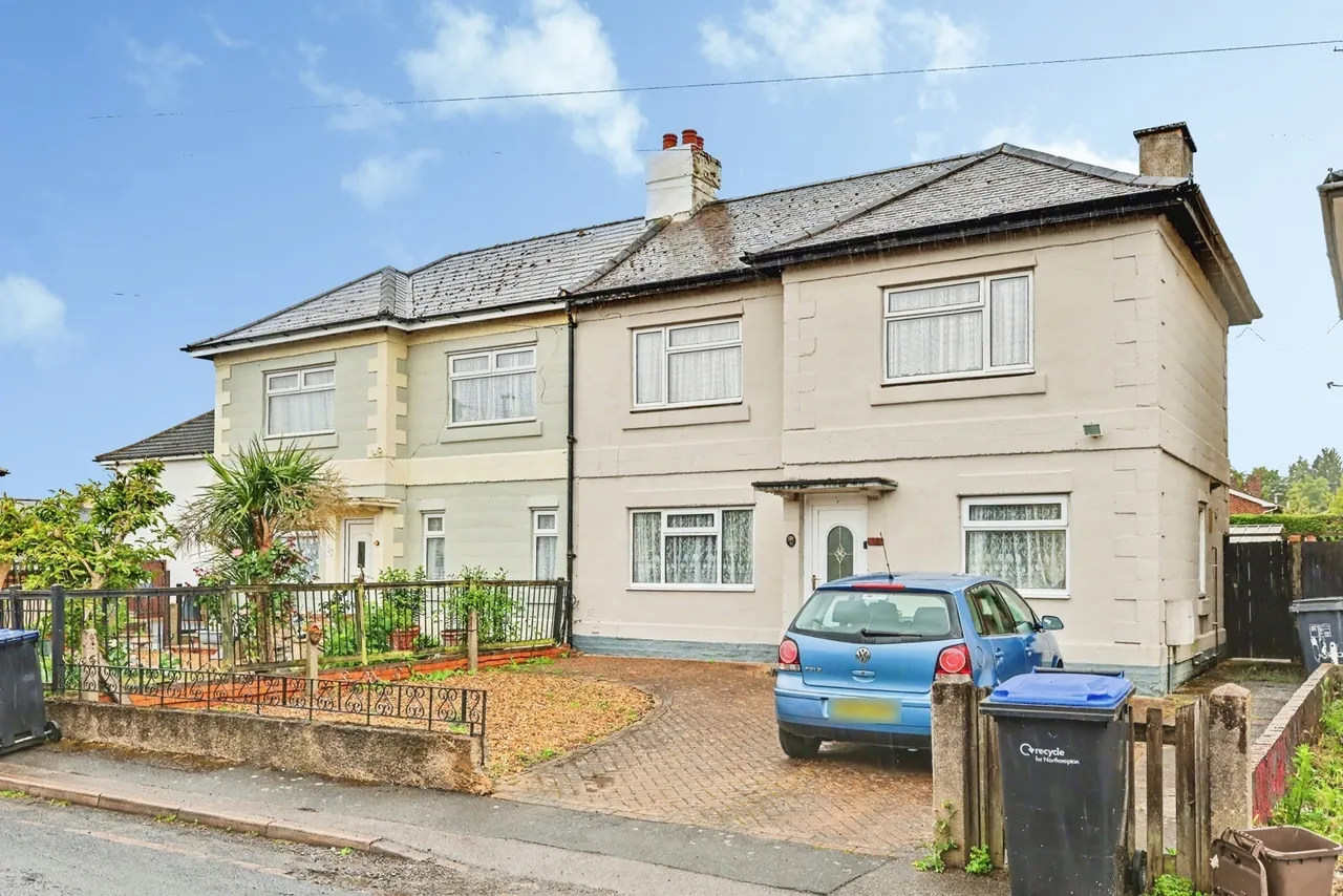 3 bed house for sale — Lewis Road, NORTHAMPTON, Northamptonshire, NN5