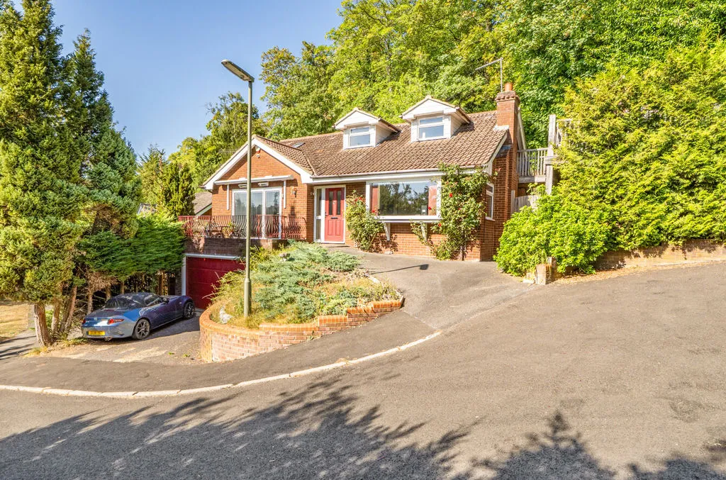 Southview Road, Warlingham CR6 9JE, photo 23