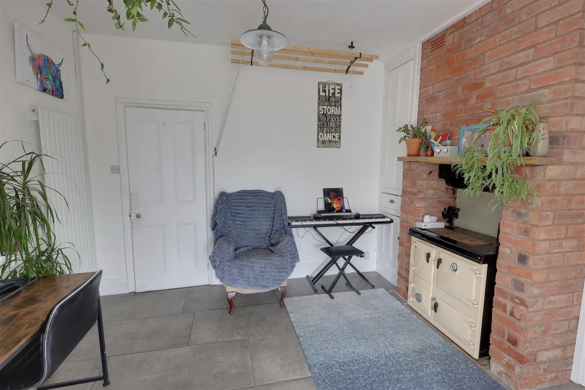 Ross Road, Newent, GL18, photo 8