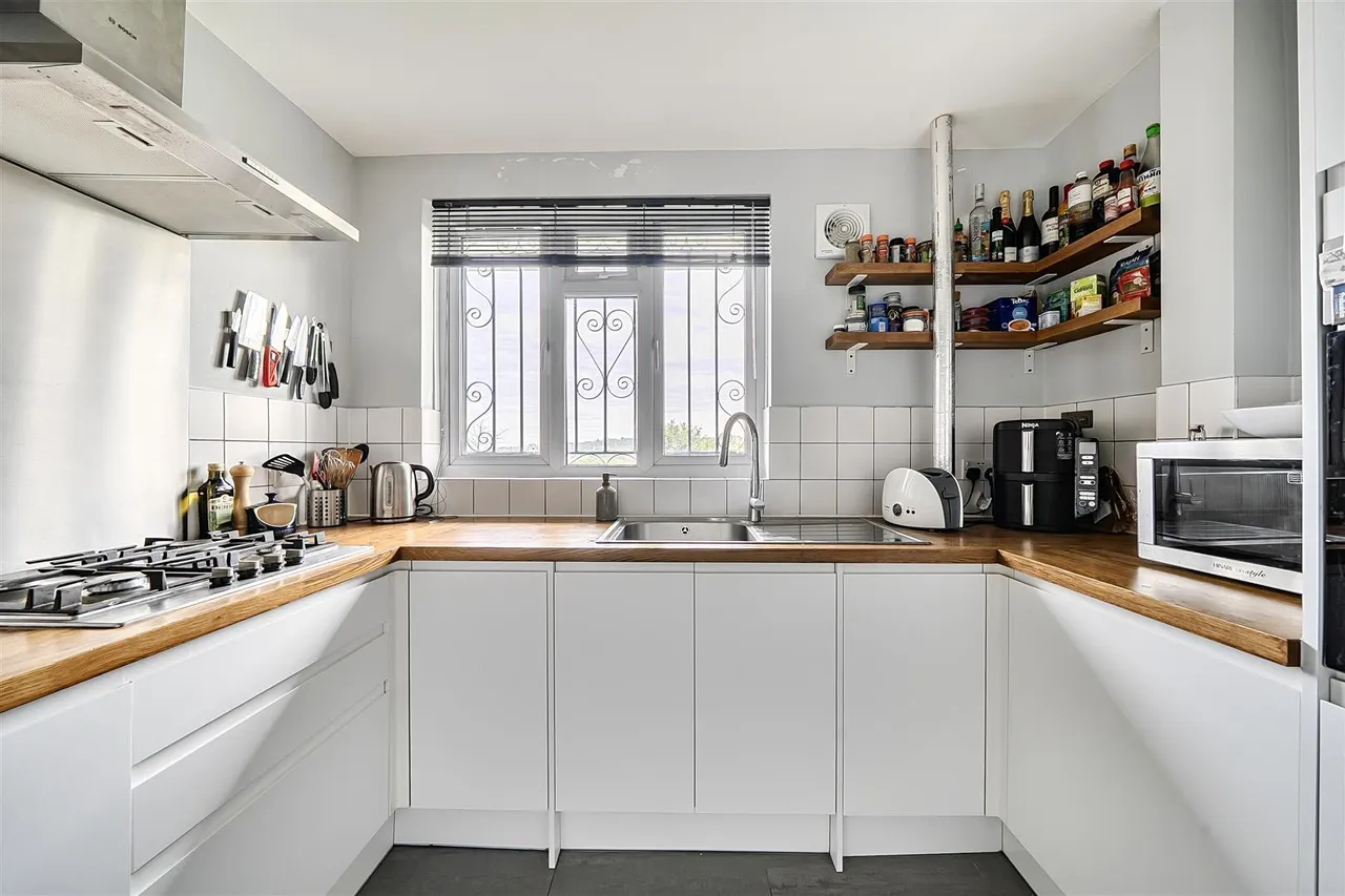 Benton's Rise, London, SE27, photo 7