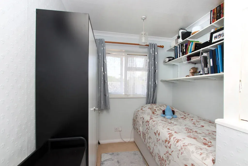 Fallowfield Walk, Hemel Hempstead, Hertfordshire, HP1 3NZ, photo 12