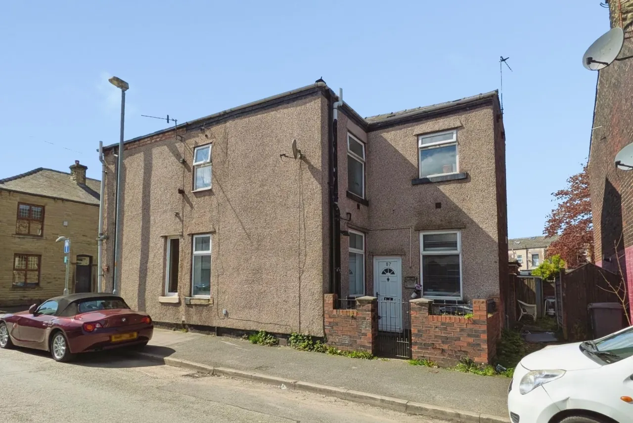 2 bed house for sale, Oak Street, Shaw, OL2