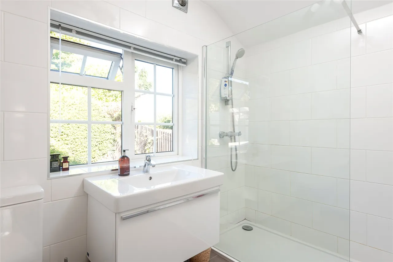 Church Road, Aspley Heath, MK17, photo 16