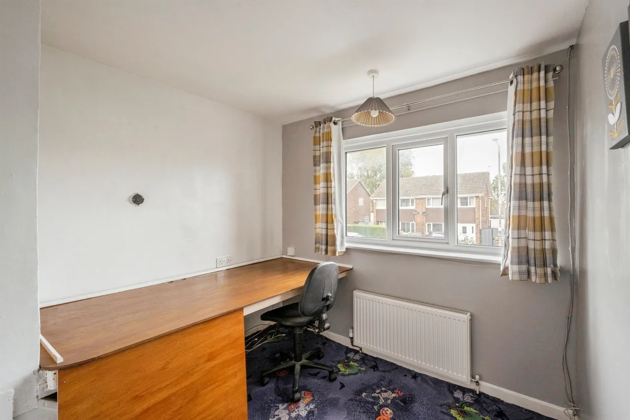 Lutterworth Drive, Adwick-Le-Street, DN6, photo 12