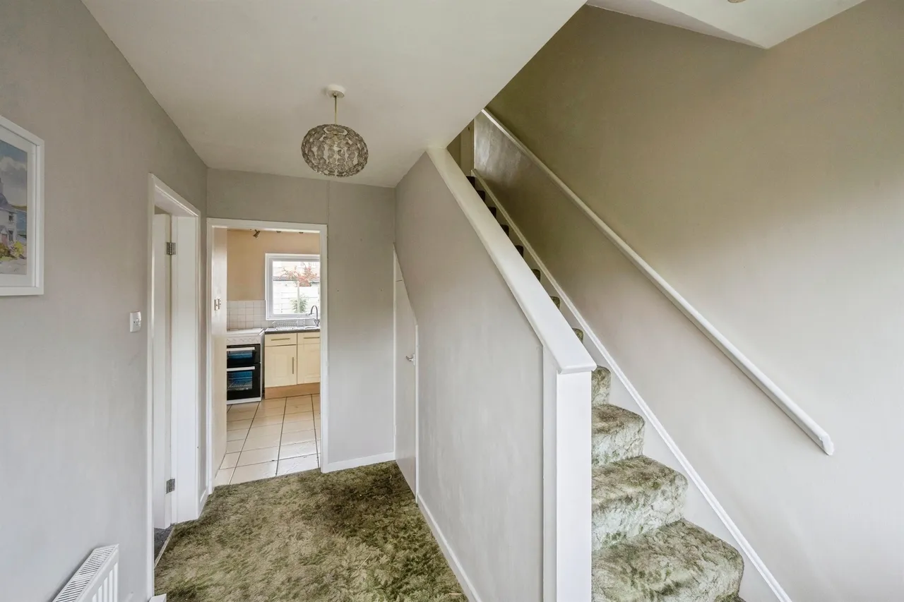 Lutterworth Drive, Adwick-Le-Street, DN6, photo 6