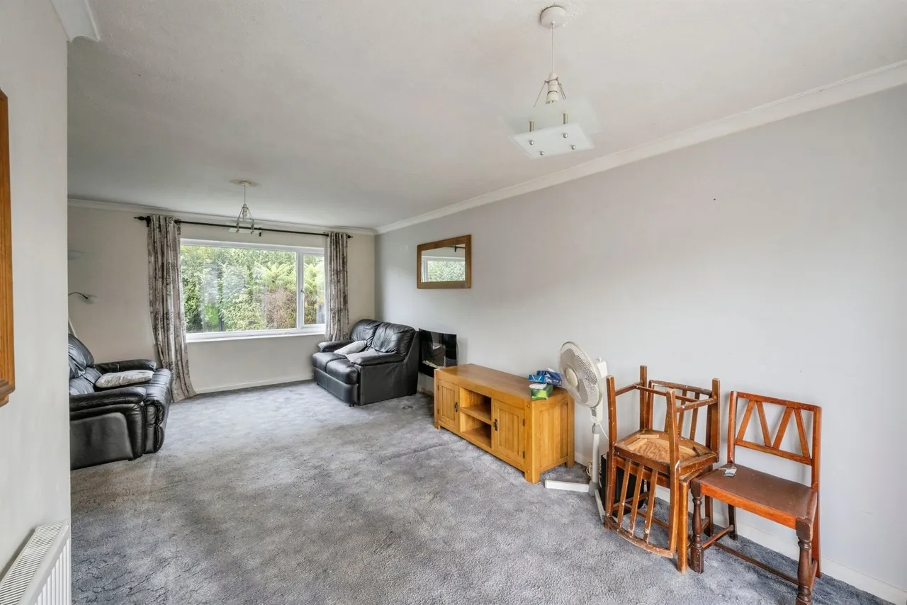 Lutterworth Drive, Adwick-Le-Street, DN6, photo 5