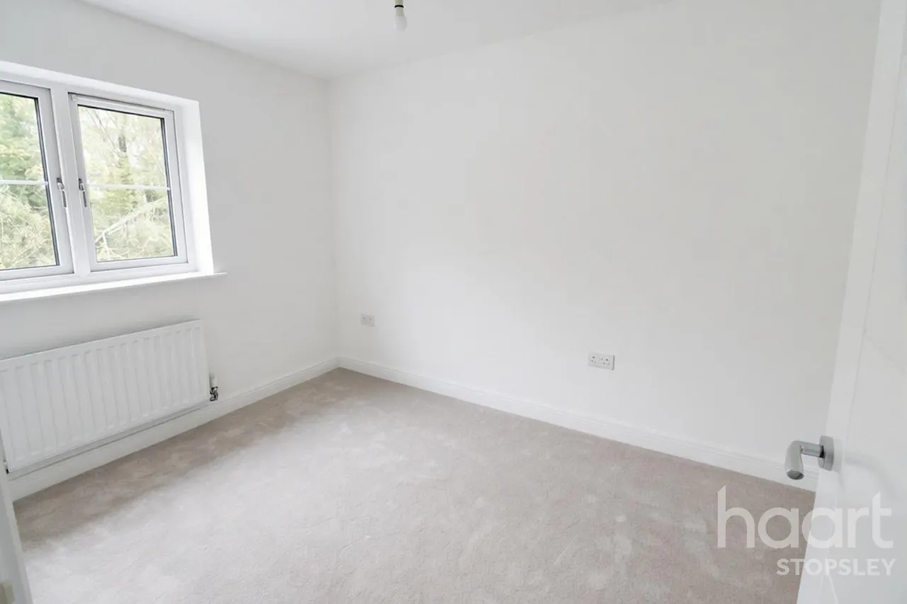 Lewin Park, Langford, SG18, photo 44