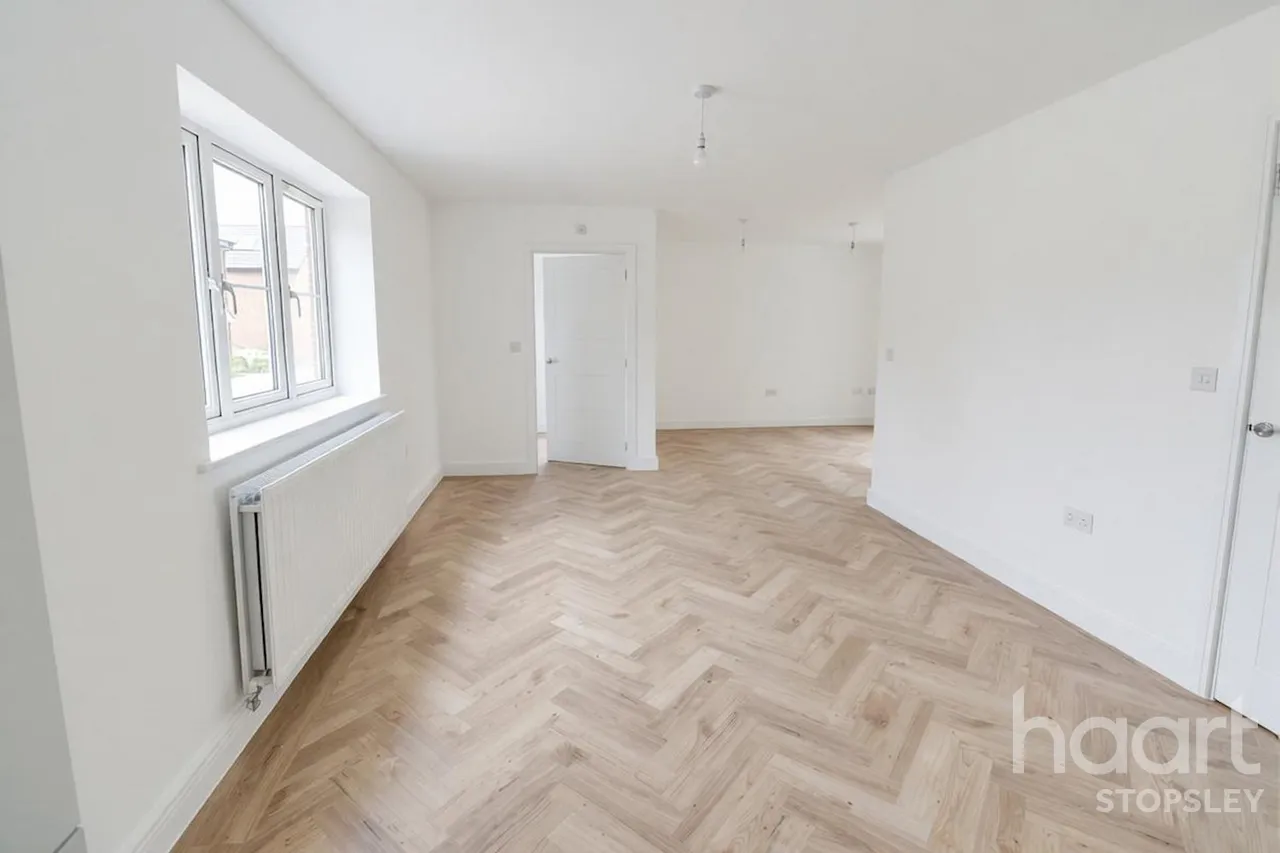 Lewin Park, Langford, SG18, photo 29