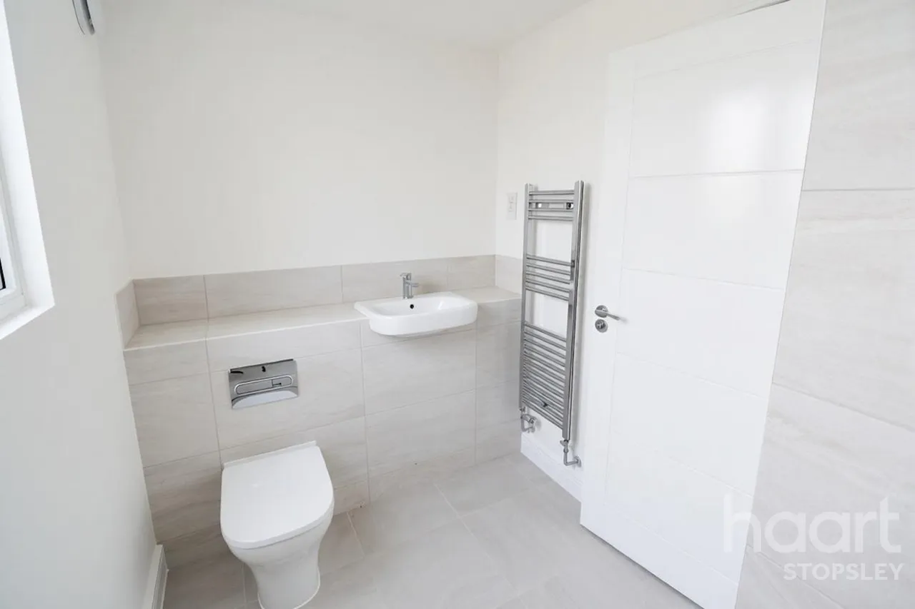 Lewin Park, Langford, SG18, photo 36