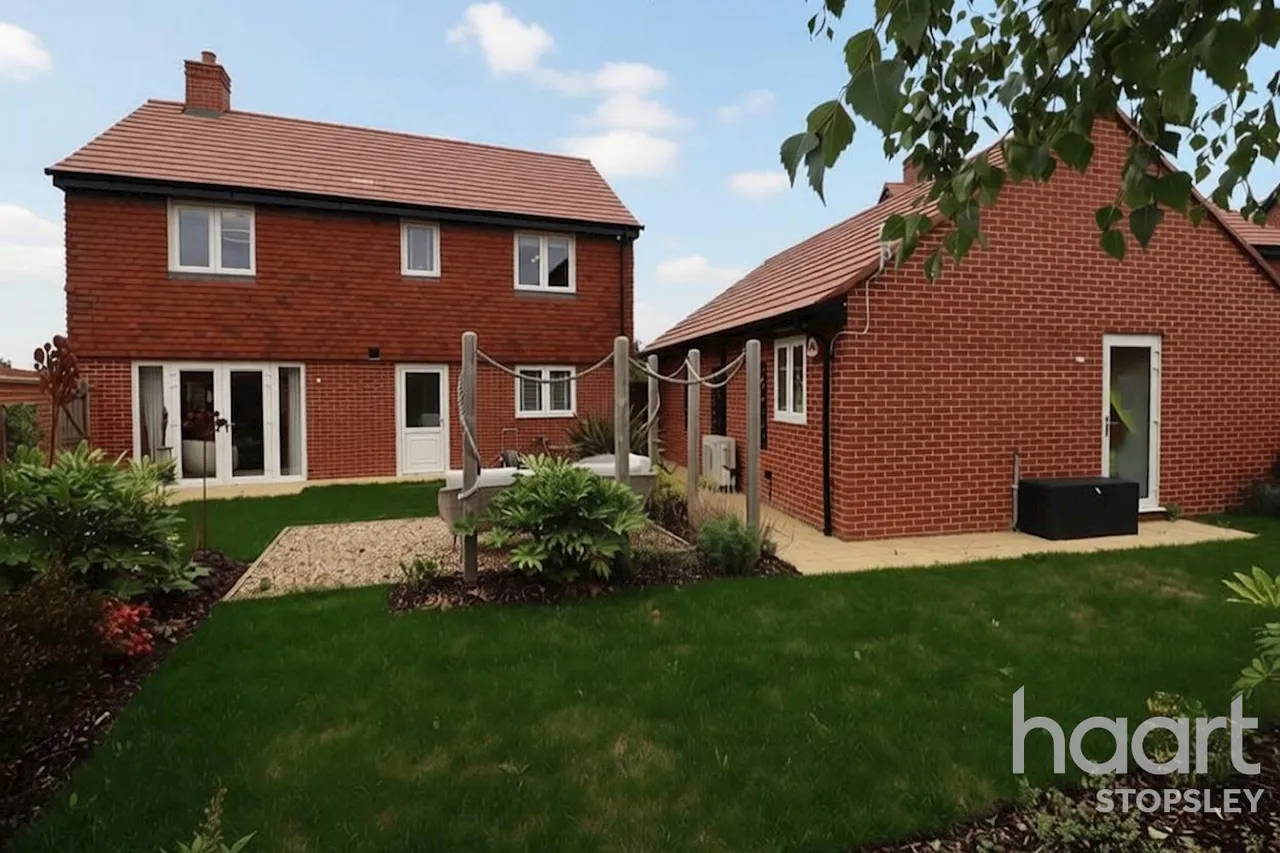 Lewin Park, Langford, SG18, photo 11