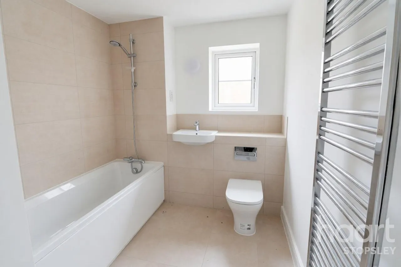 Lewin Park, Langford, SG18, photo 31