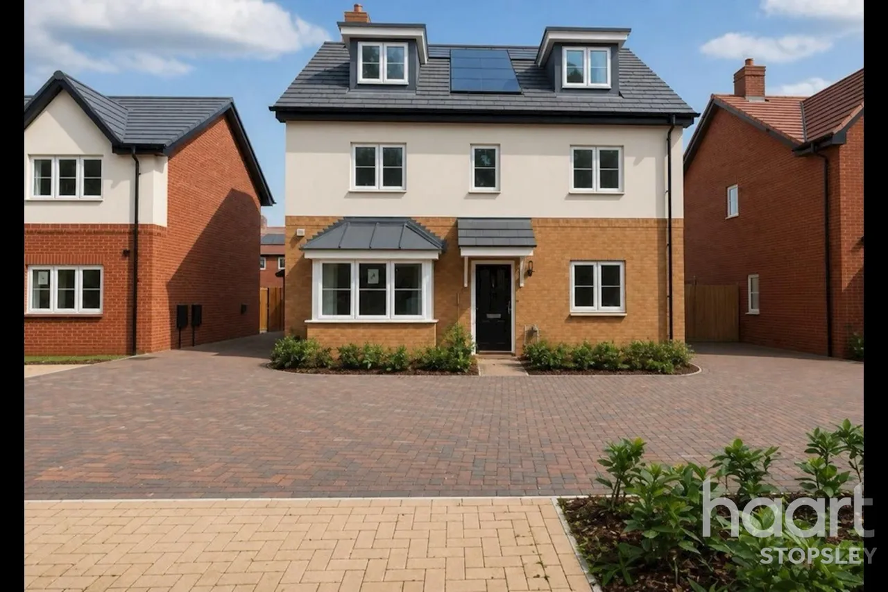 5 bed house for sale, Lewin Park, Langford, SG18