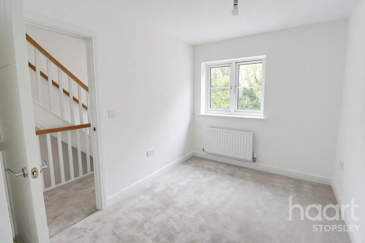 Lewin Park, Langford, SG18, photo 45