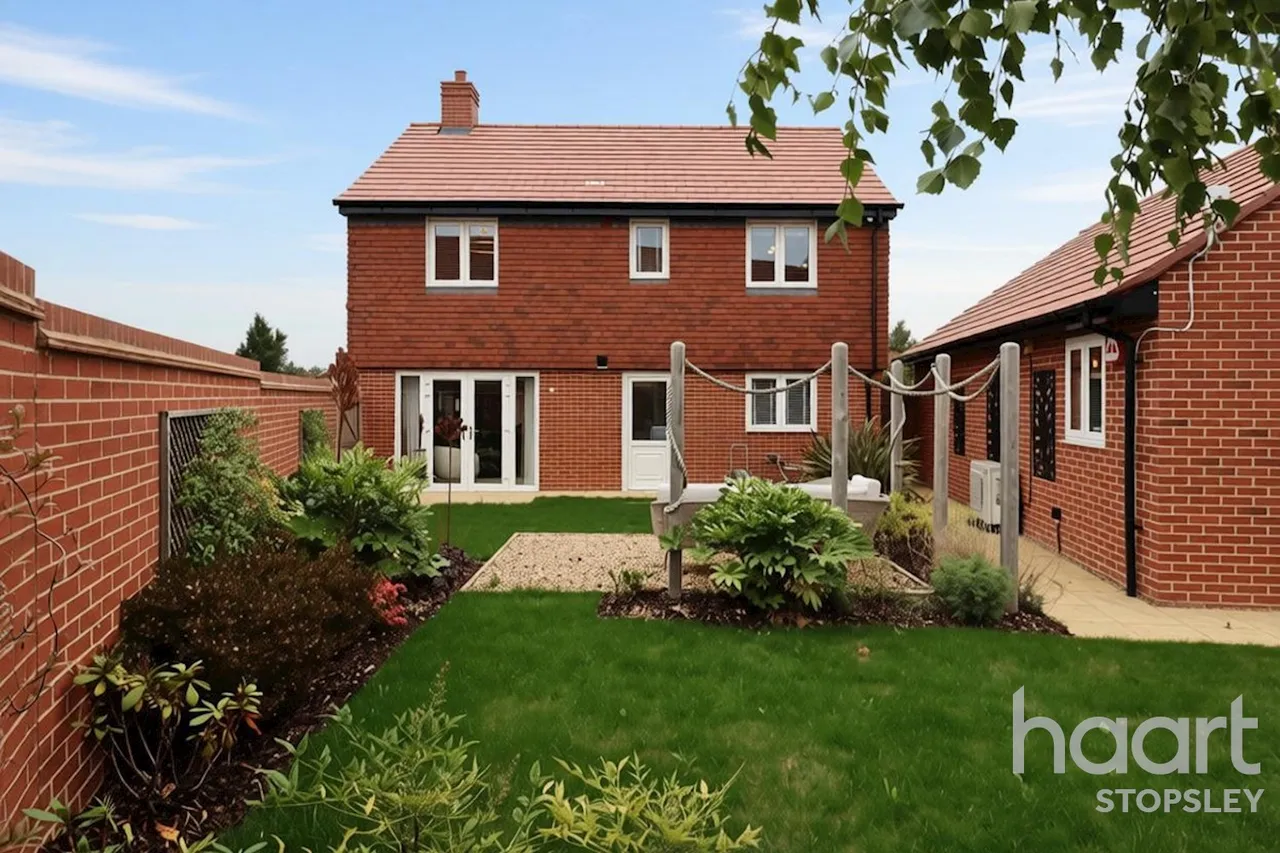 Lewin Park, Langford, SG18, photo 10