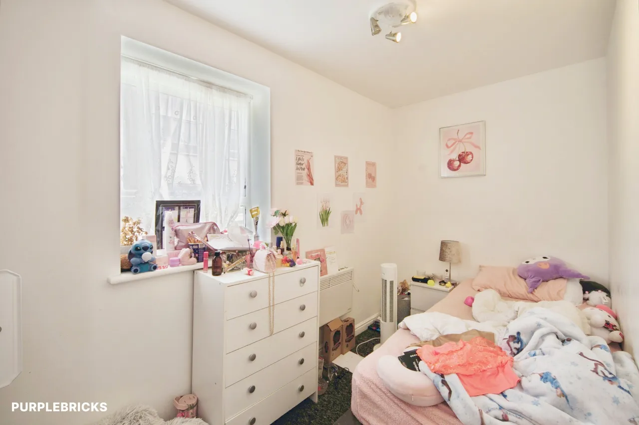 Goresbrook Road, Dagenham, RM9, photo 11
