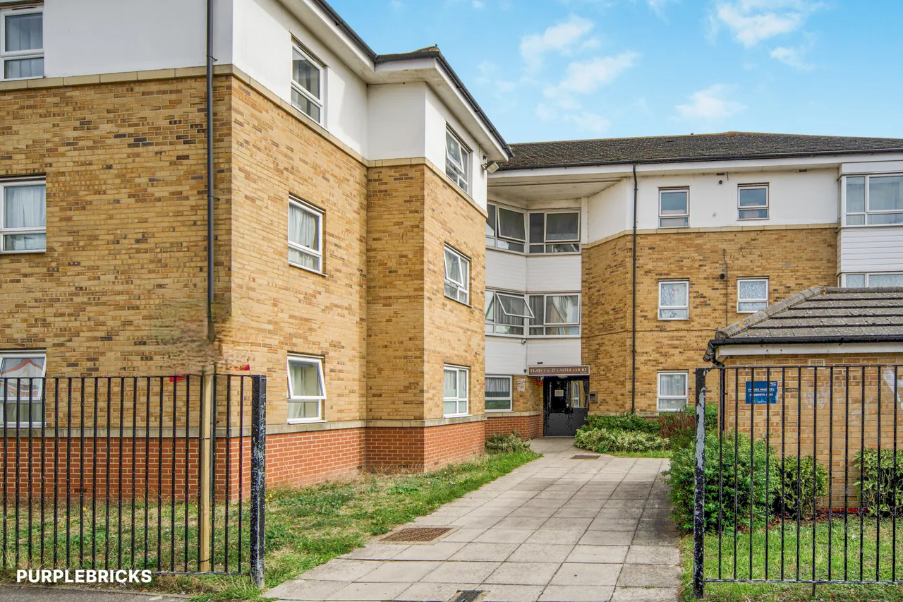 Goresbrook Road, Dagenham, RM9, photo 18