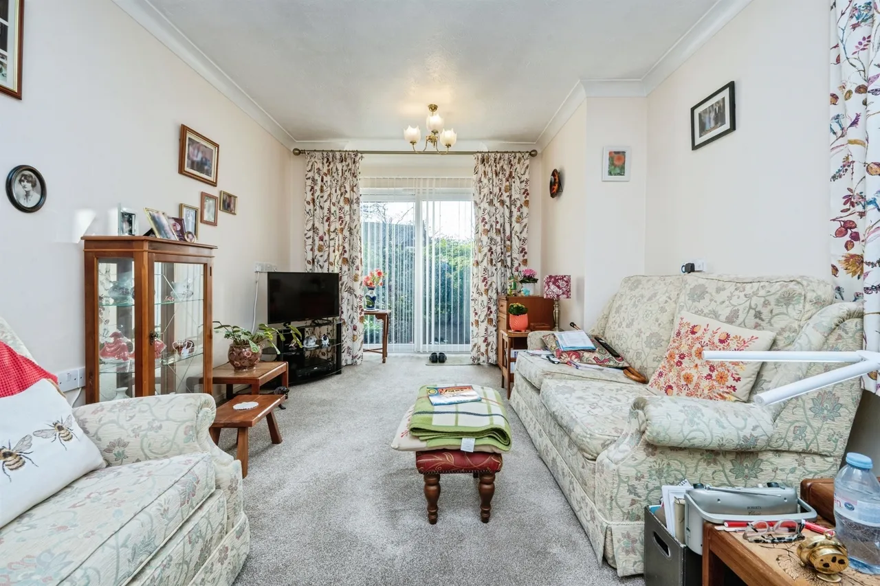 Warwick Avenue, Bedford, MK40, photo 13