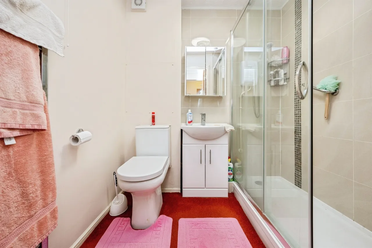 Warwick Avenue, Bedford, MK40, photo 16