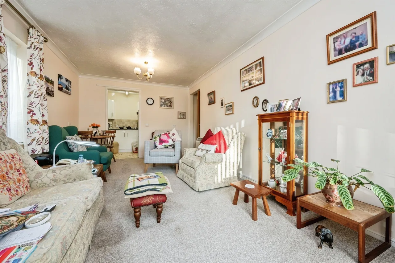 Warwick Avenue, Bedford, MK40, photo 12