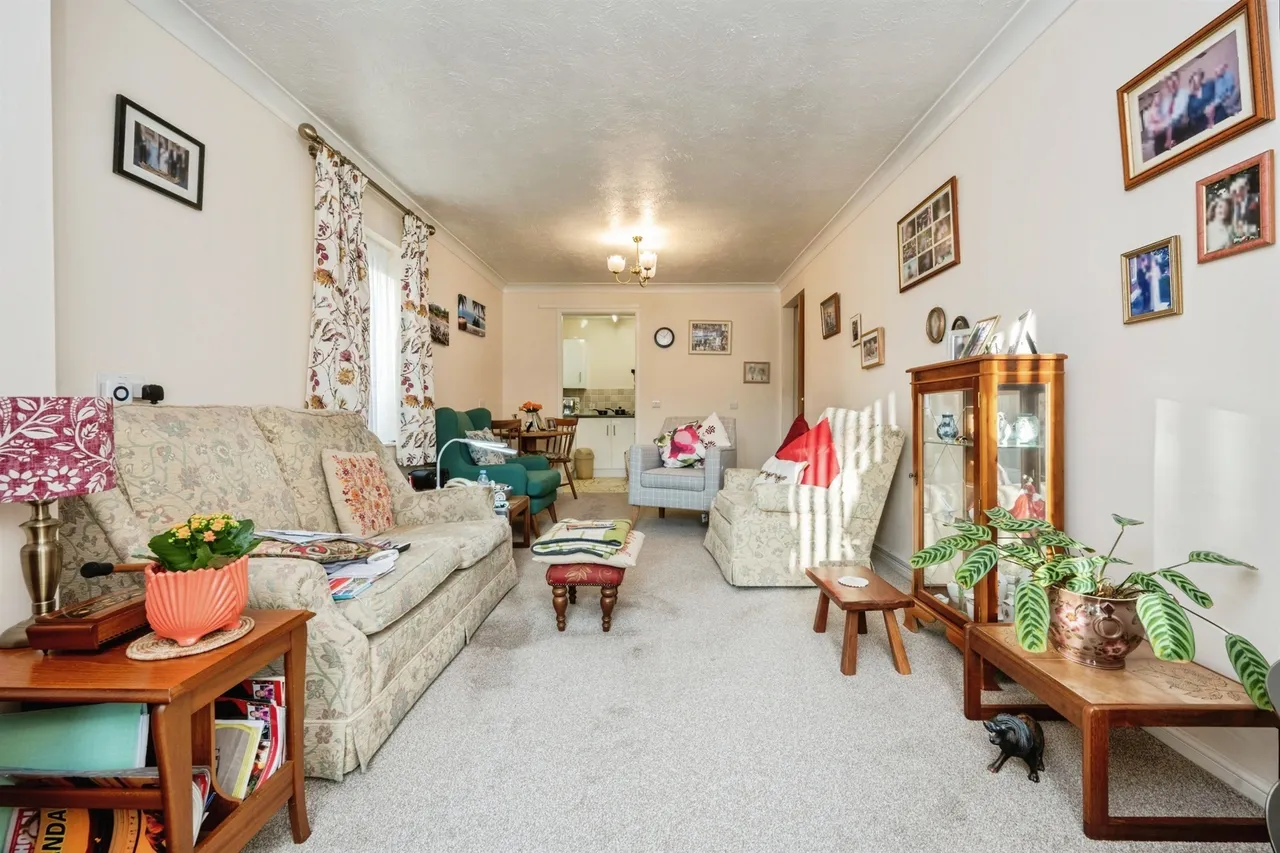 Warwick Avenue, Bedford, MK40, photo 11