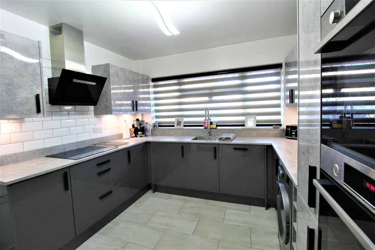 Leasway, Grays, Essex, RM16 2HH, photo 4