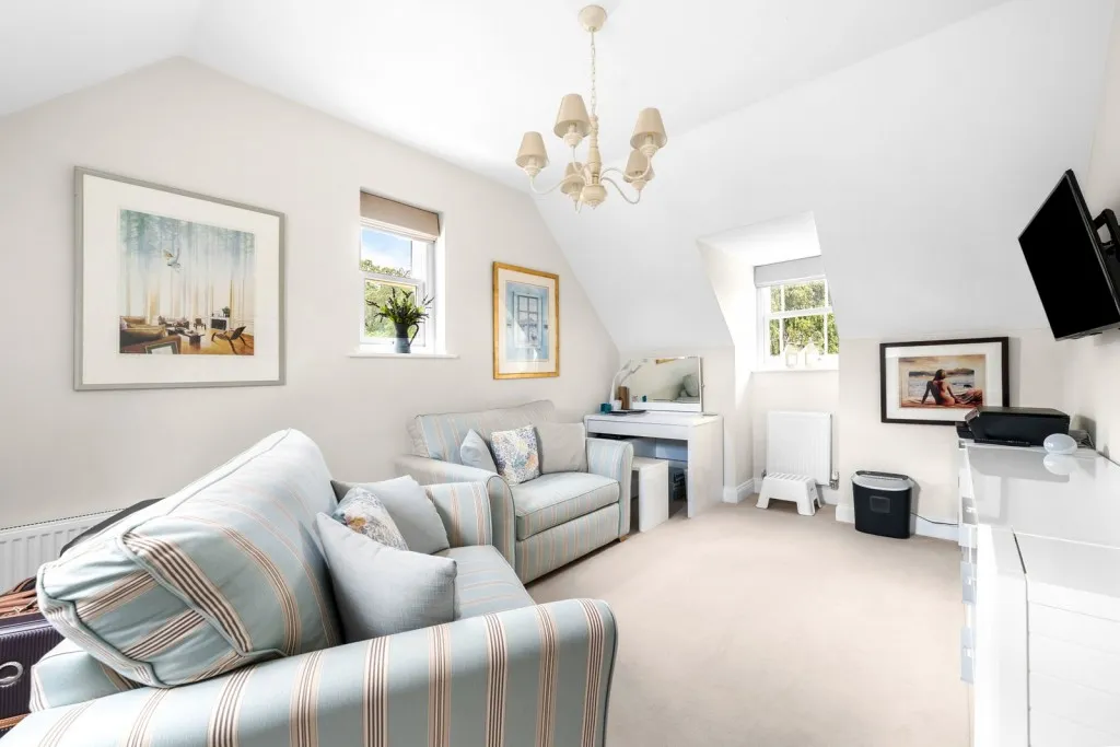 Oxclose Road, LS23, photo 21