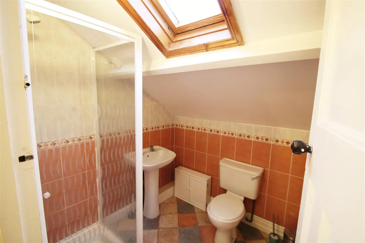 Hessle Walk, Hyde Park, LS6, photo 7