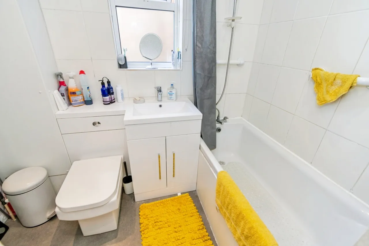 Studley Avenue, Southampton, SO45, photo 12