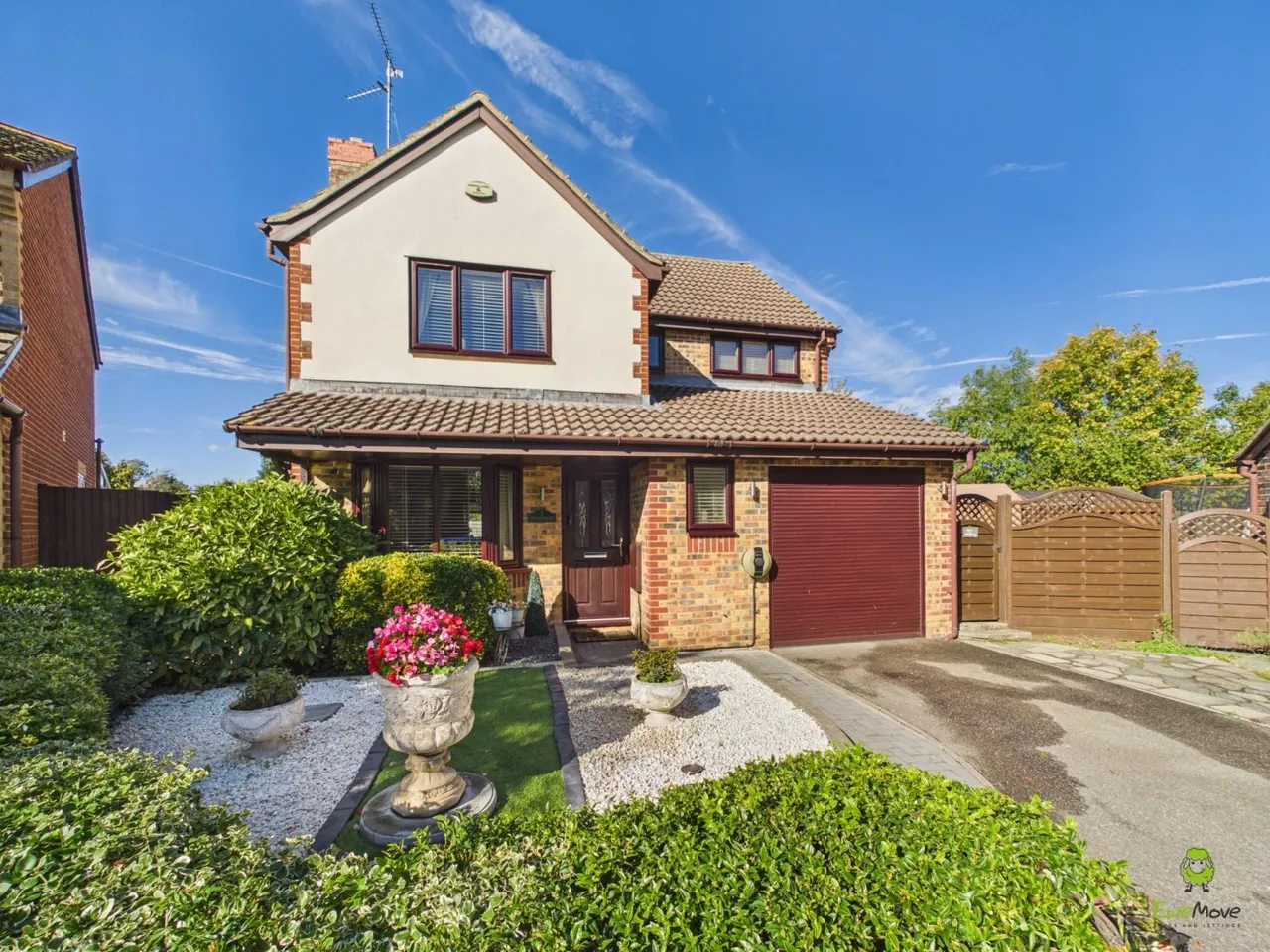 4 bed house for sale, School Crescent, Crayford, DA1