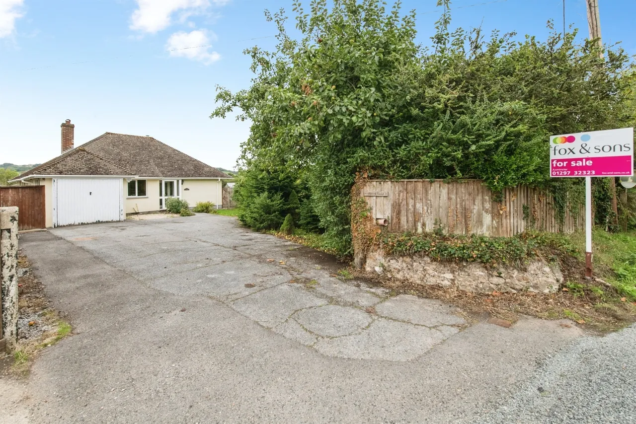 3 bed house for sale, Brookfield, Whitford, EX13