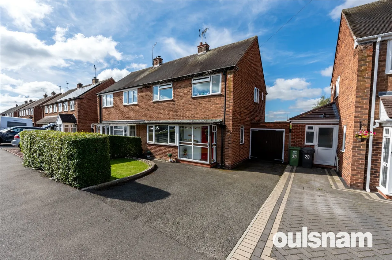 3 bed house for sale — Malvern Road Headless Cross, Redditch, Worcestershire, B97 5DH