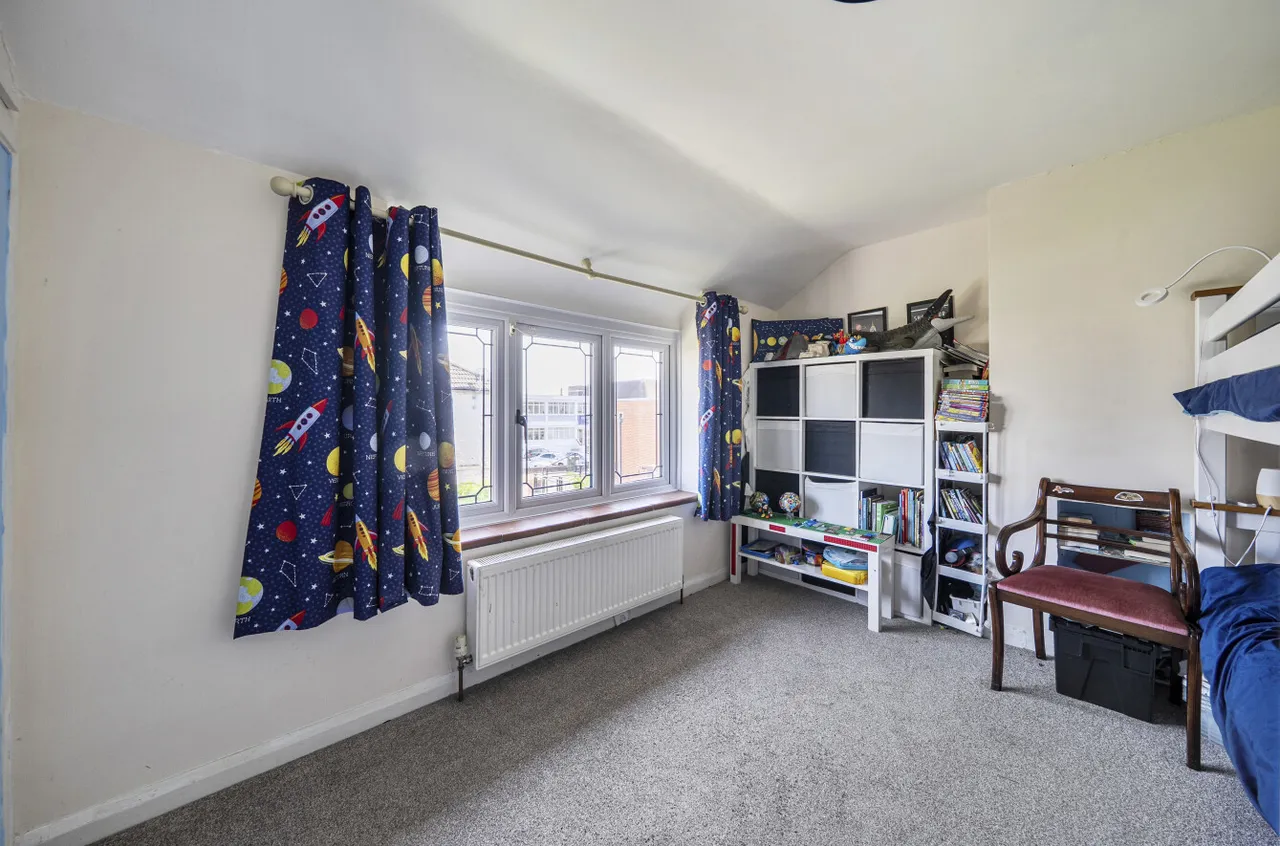 St. James Avenue, Farnham, Surrey, GU9 9QF, photo 21