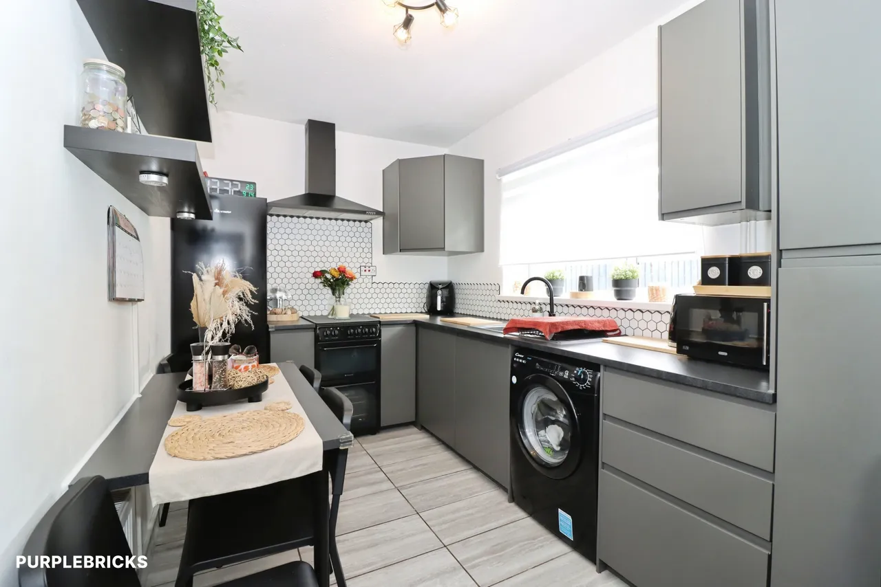 Sycamore Avenue, Chesterfield, S40, photo 10