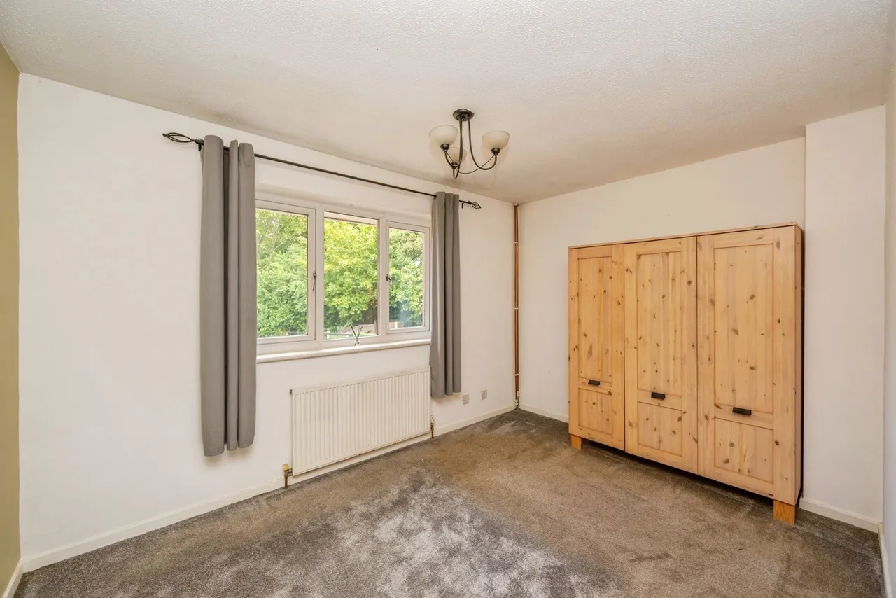 The Larches, Kingsbury, B78, photo 7